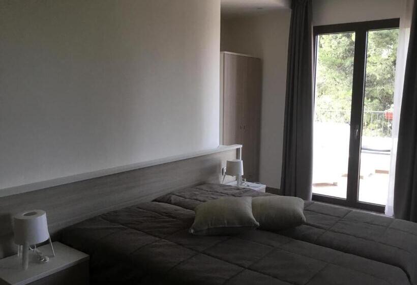 تختخواب و صبحانه Villa Niscima