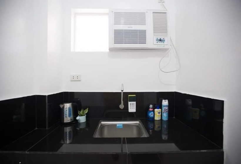 هتل Capital O 822 Painawa Bed & Breakfast