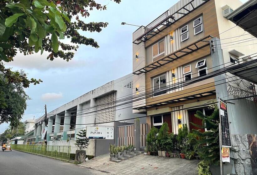 هتل Capital O 822 Painawa Bed & Breakfast