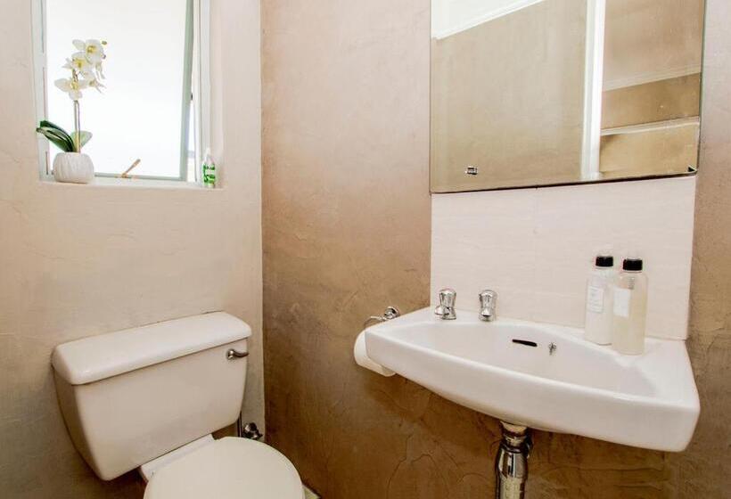 پانسیون Ladera   Vista Self Catering Guesthouse