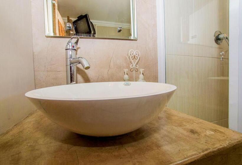 پانسیون Ladera   Vista Self Catering Guesthouse