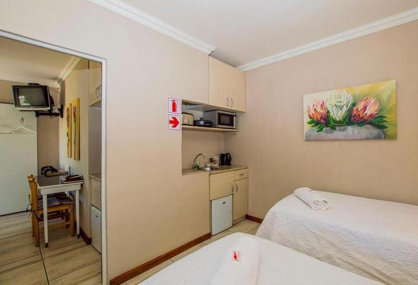 پانسیون Ladera   Vista Self Catering Guesthouse