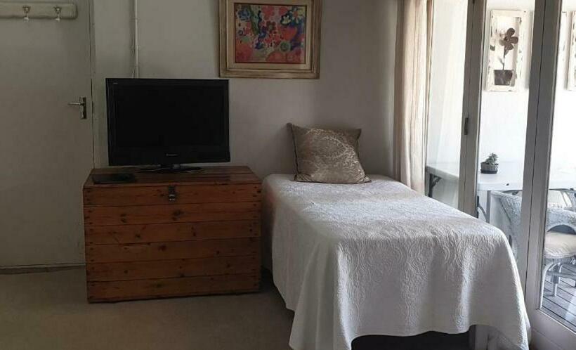 پانسیون Ladera   Vista Self Catering Guesthouse