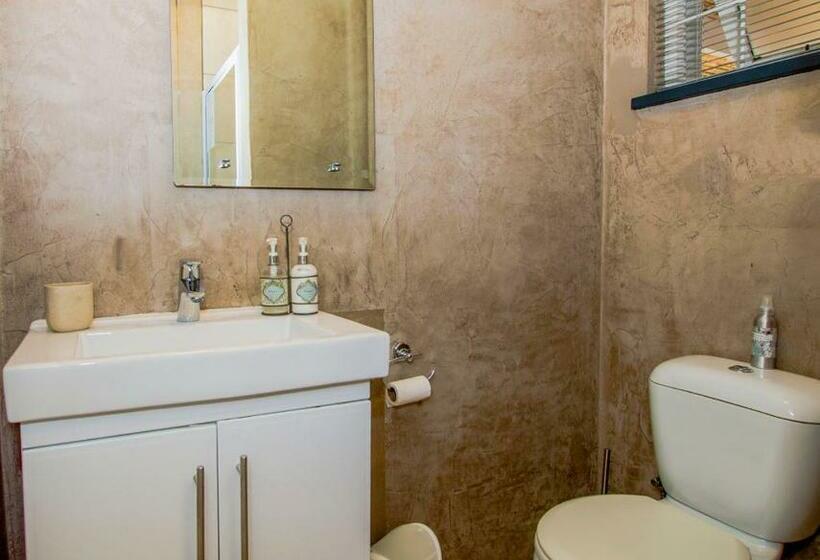 پانسیون Ladera   Vista Self Catering Guesthouse