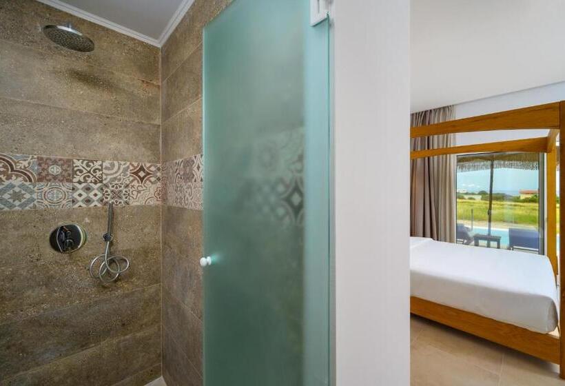 هتل Absolute Kiotari Resort