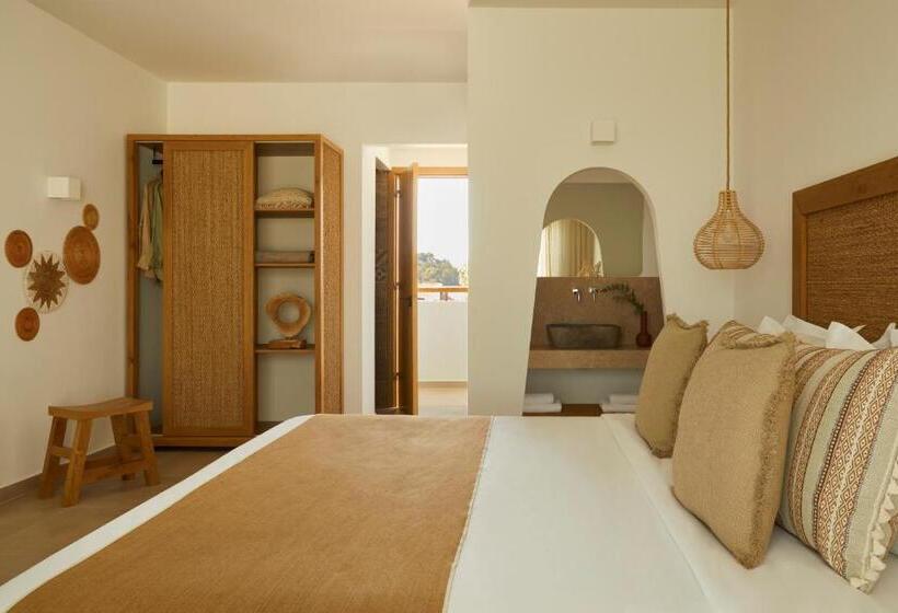 هتل Absolute Kiotari Resort