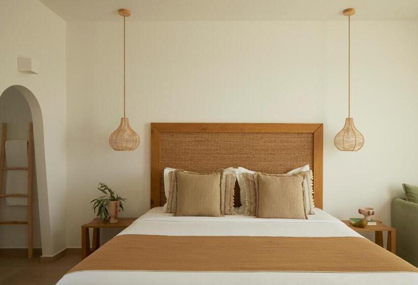 هتل Absolute Kiotari Resort