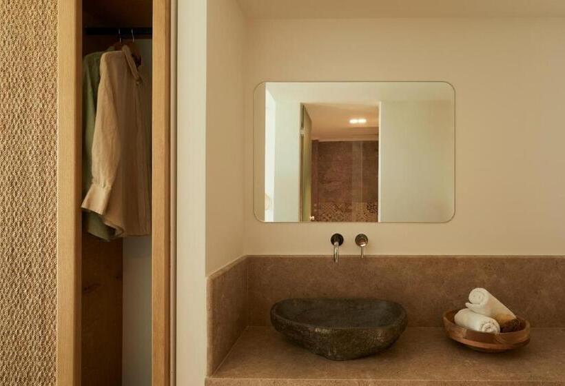 هتل Absolute Kiotari Resort
