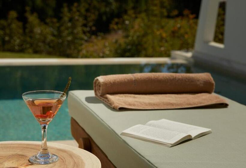 هتل Absolute Kiotari Resort