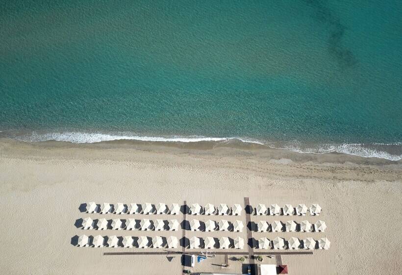 هتل Atlantis Beach