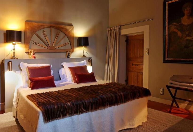 هتل Chambres D Hôtes La Tour Sainte Cécile