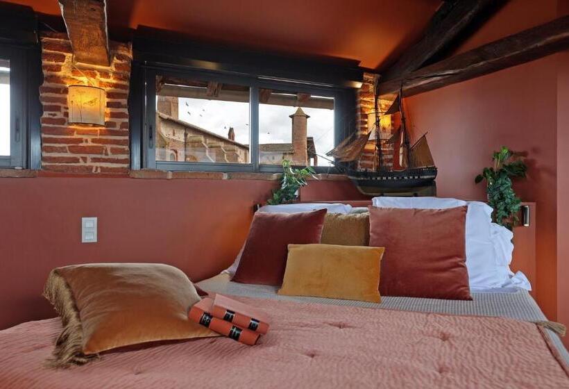 هتل Chambres D Hôtes La Tour Sainte Cécile