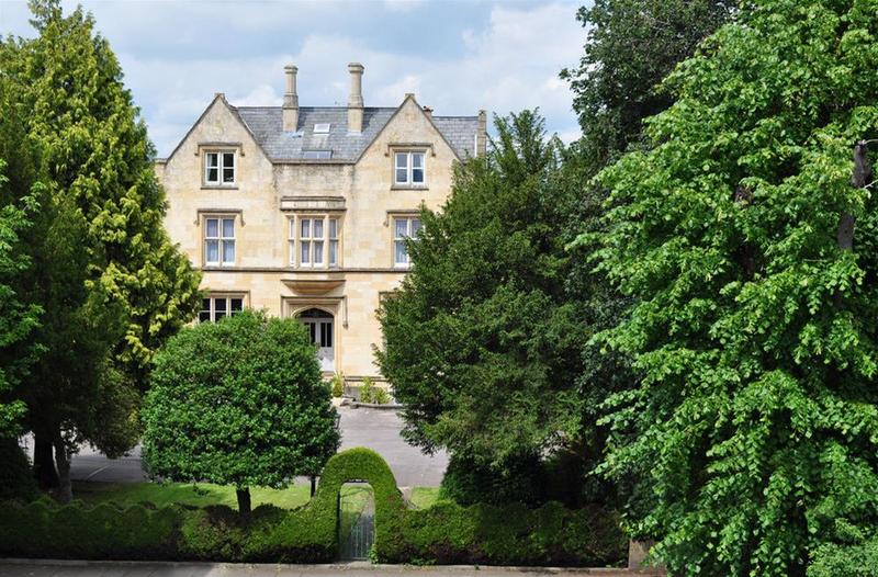 هتل Cotswold Grange