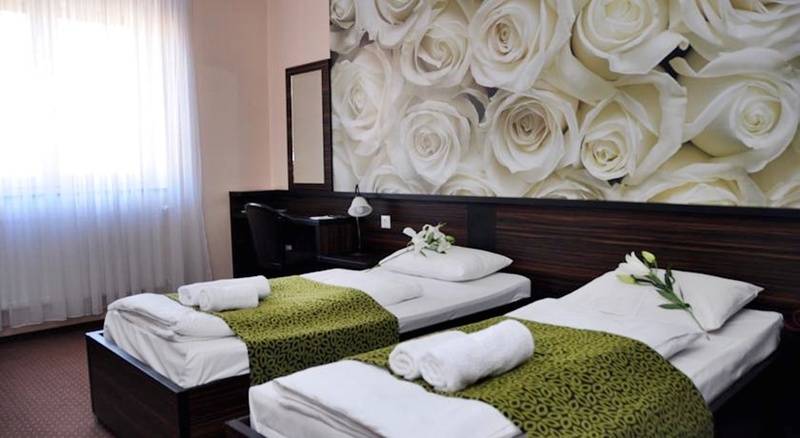 Fotos del hotel Green Hotel Budapest:  3