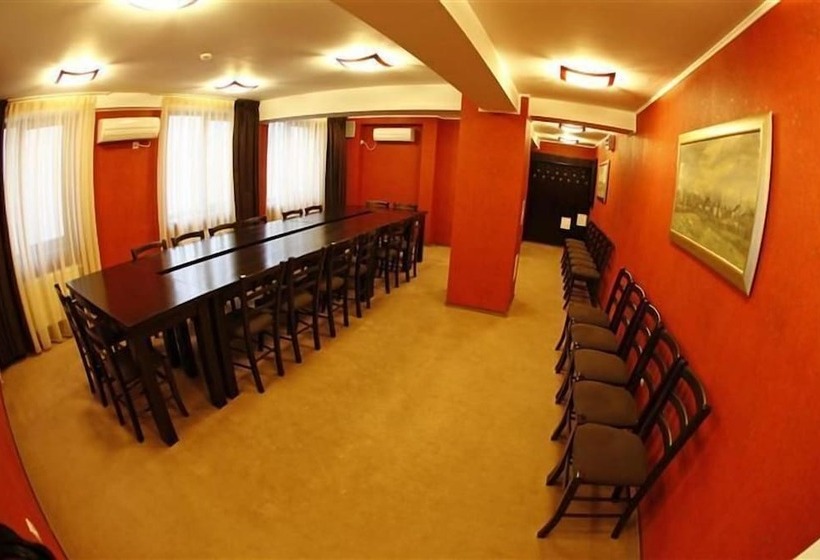 هتل Ibis Styles Pitesti Arges