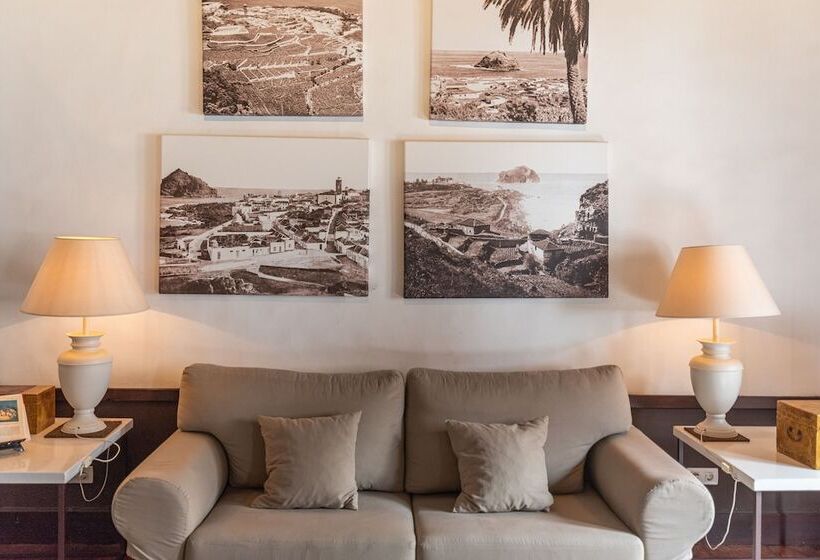 هتل Isla Baja Suites