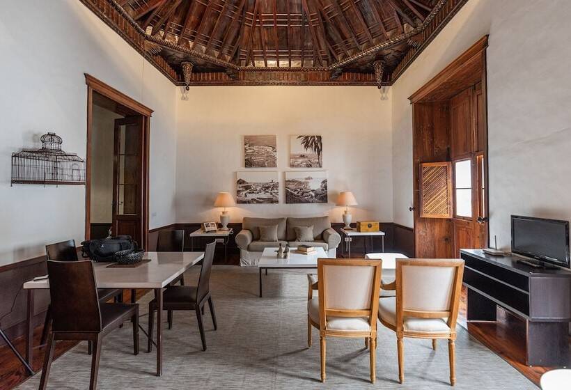هتل Isla Baja Suites