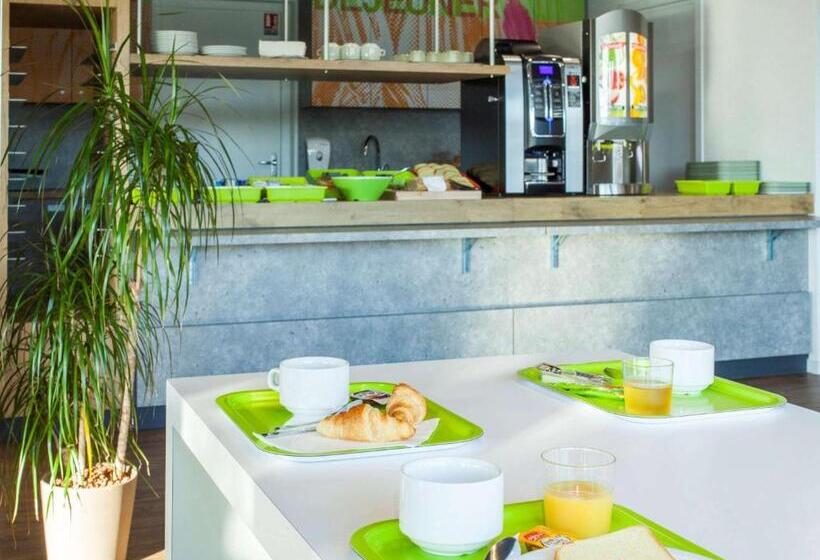 فندق Premiere Classe Bordeaux East   Lormont