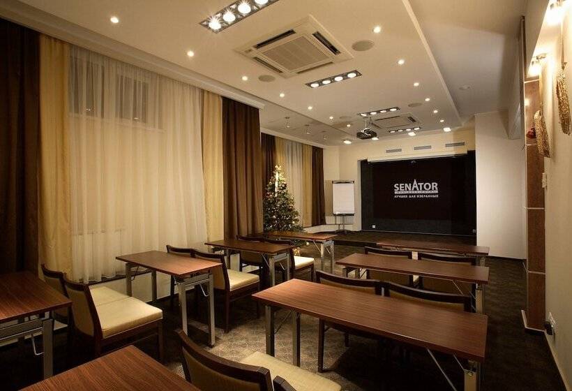 Business Hotel Senator
