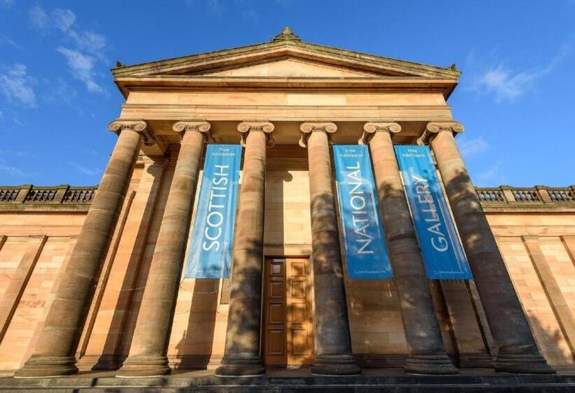 Fotos del hotel Travelodge Edinburgh Haymarket:  9