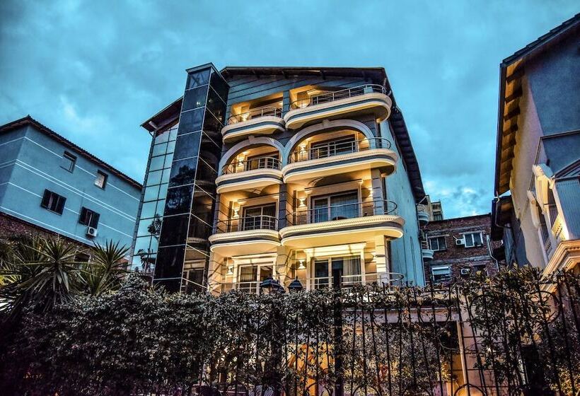هتل Vh Broadway Tirana