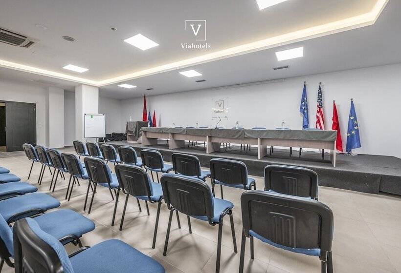 هتل Vh Broadway Tirana