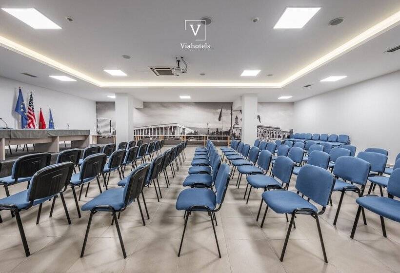 هتل Vh Broadway Tirana