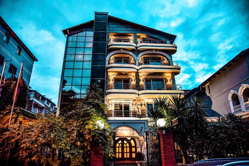 هتل Vh Broadway Tirana