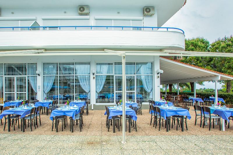 هتل Xenios Port Marina