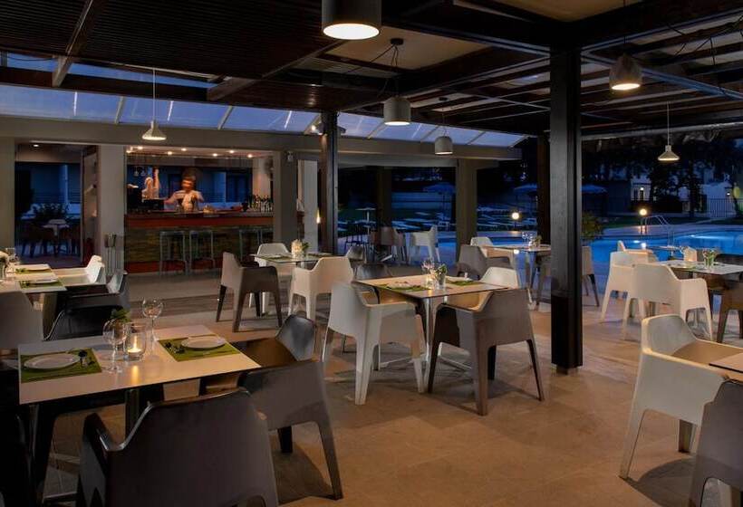 Matoula Beach Hotel