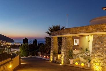 استراحتگاه Skopelos Holidays Hotel & Spa