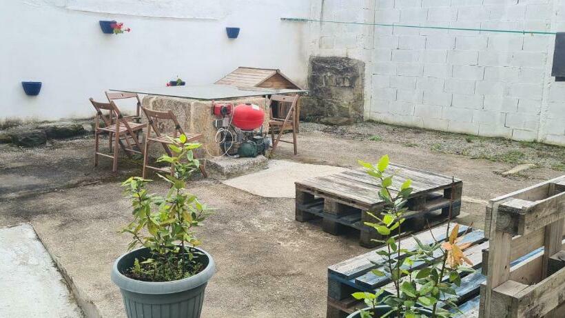 Albergue O Marco Hostel