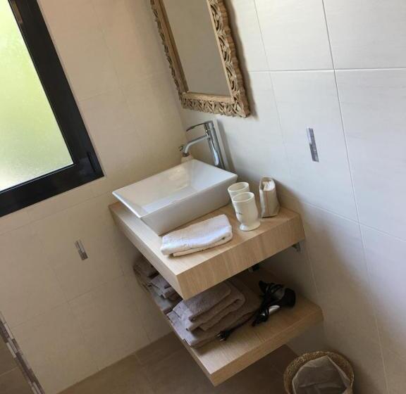 住宿加早餐  Chambre Kercaves