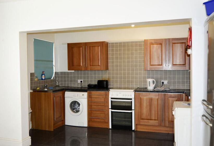 پانسیون Kensington Guest House Liverpool
