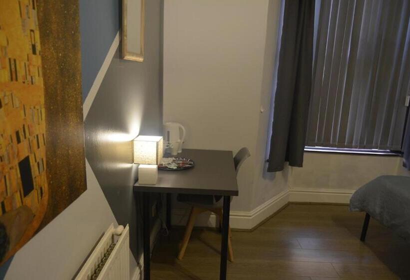 پانسیون Kensington Guest House Liverpool