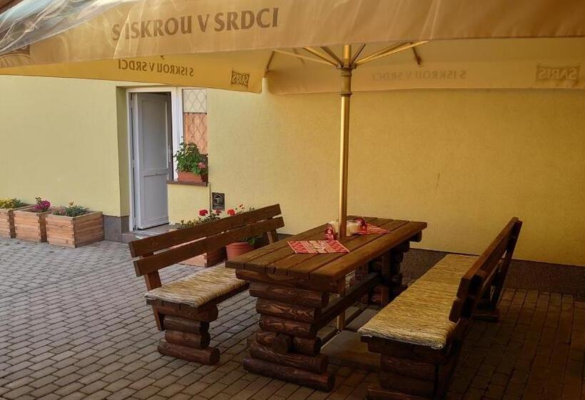 پانسیون Penzión & Bar Natali