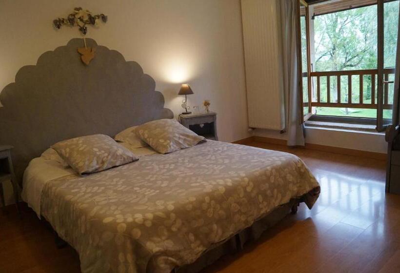 مبيت وإفطار Chambre D’hôtes La Jument Grise