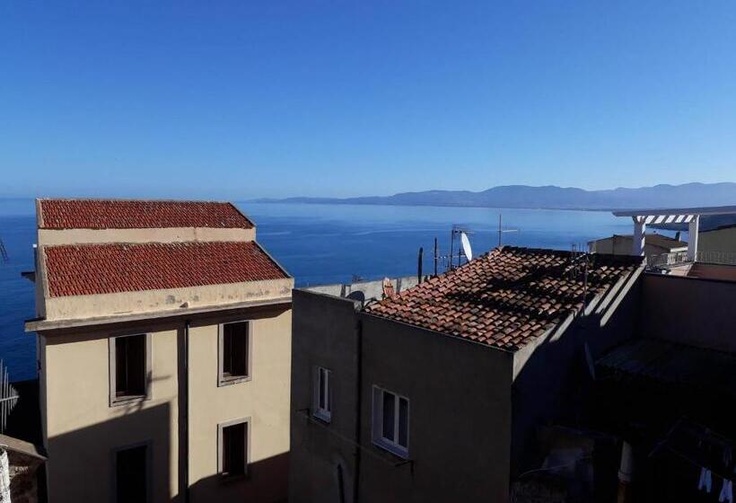 تختخواب و صبحانه L Antico Faro