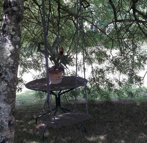 住宿加早餐  La Grange