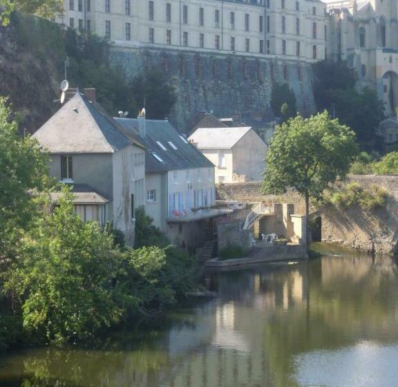 تختخواب و صبحانه Moulin De L Abbesse