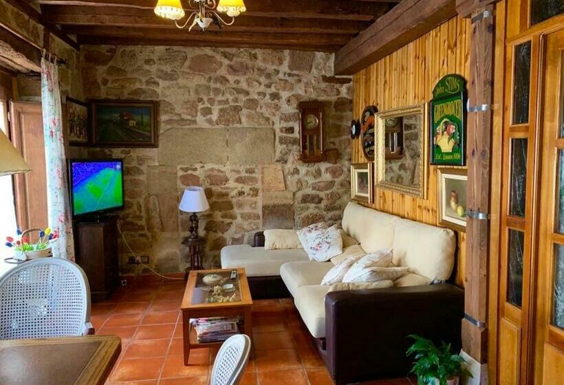 Отель Hostal Rural Las Nubes