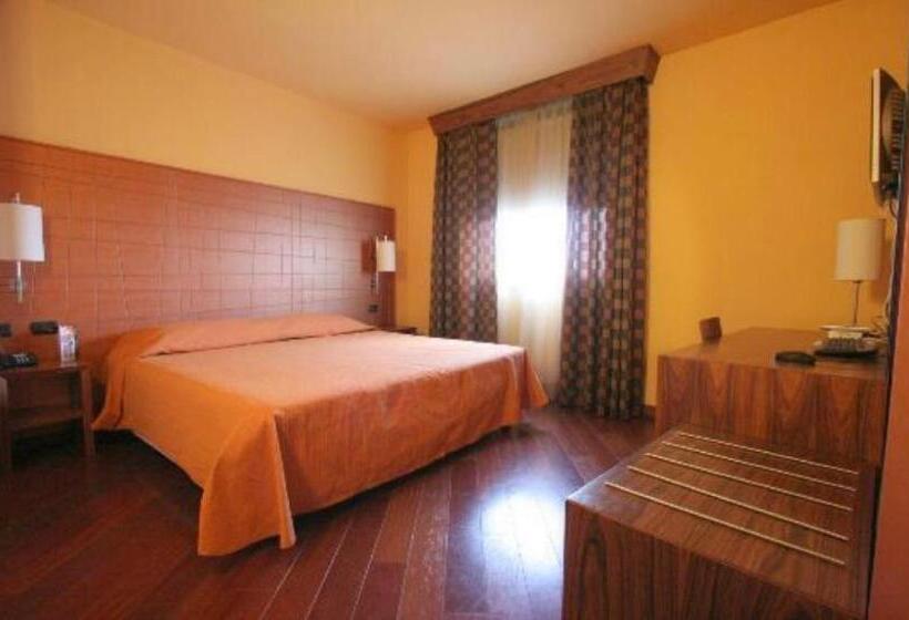 هتل Sibari Resort