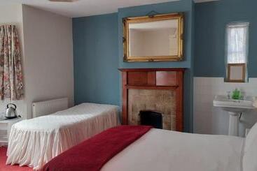 Kingsway Bed & Breakfast