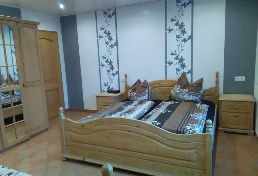 ペンション Gästehaus Kleine Lana