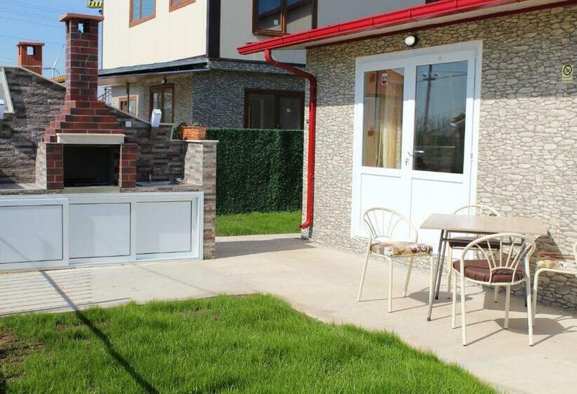 پانسیون Guest House Valiland