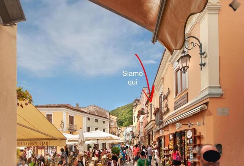 پانسیون La Stanza Dell Angolo