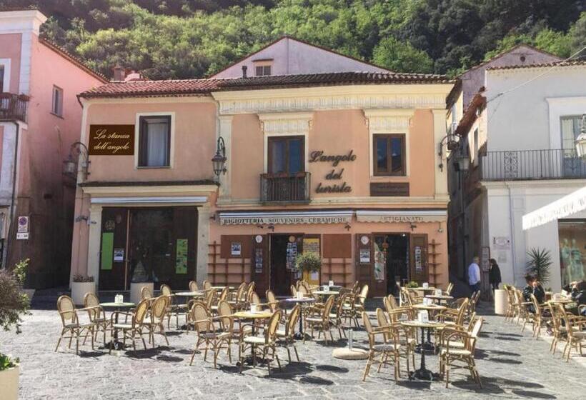 پانسیون La Stanza Dell Angolo