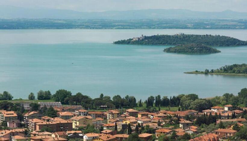 پانسیون Tavernetta Vicino Lago Trasimeno