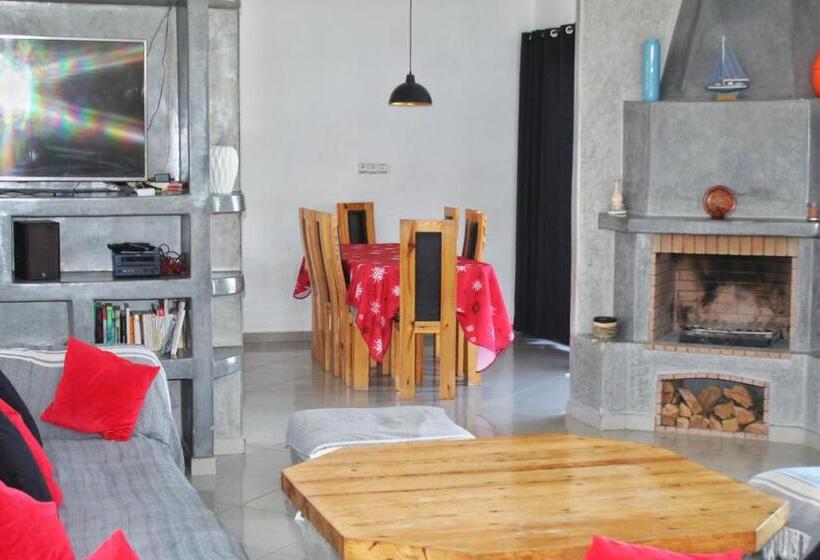 پانسیون Villa Sarah