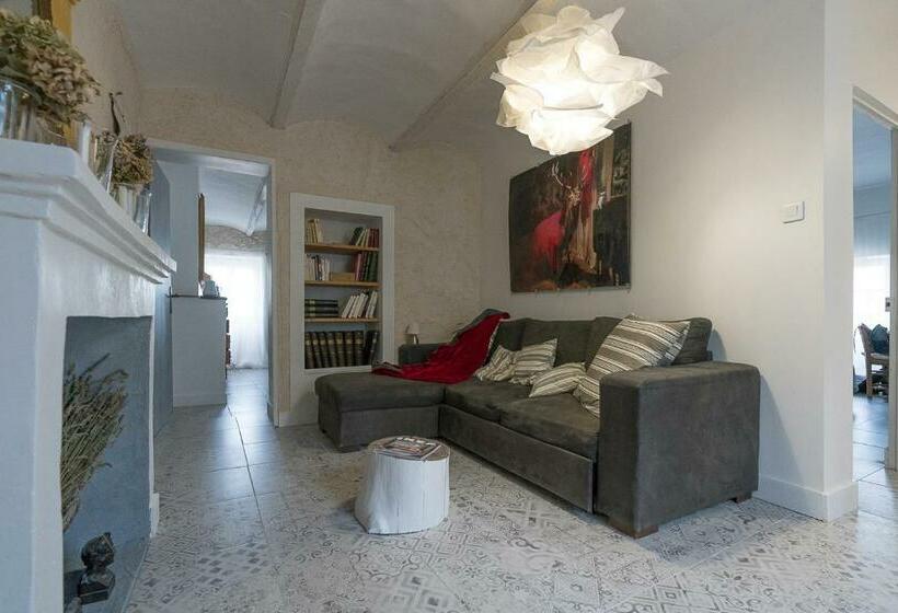 Bed and Breakfast La Chambre De Seraphin